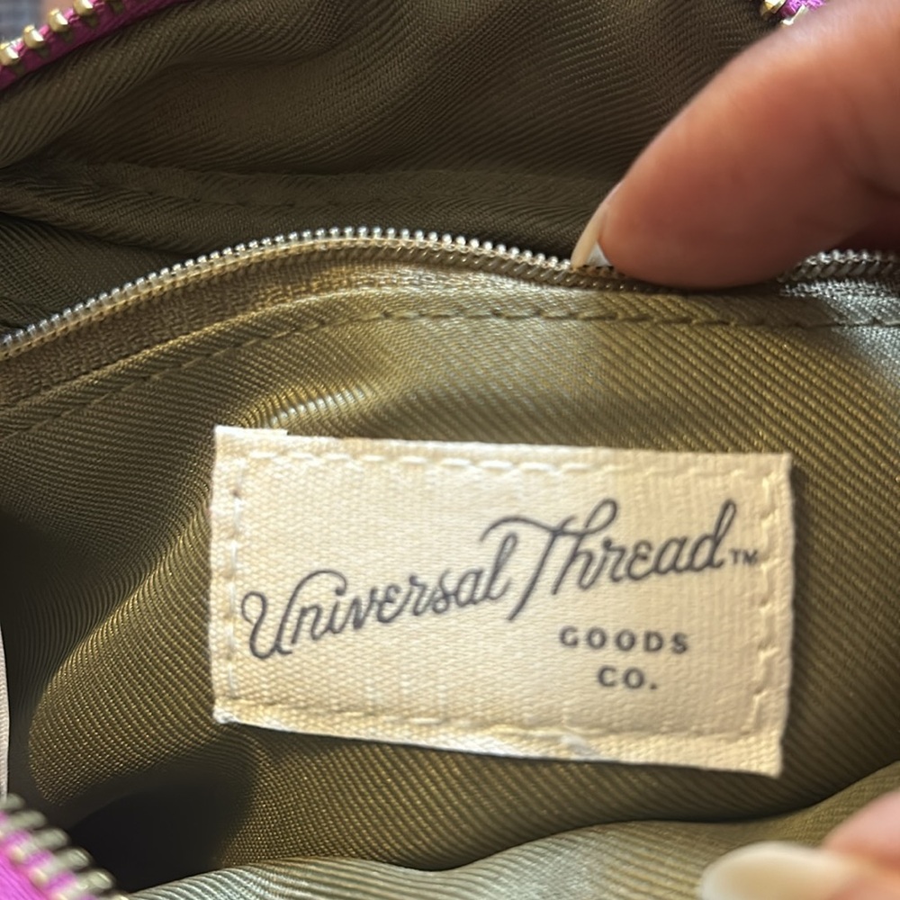 Universal Thread Small Crossbody Bag - image 6